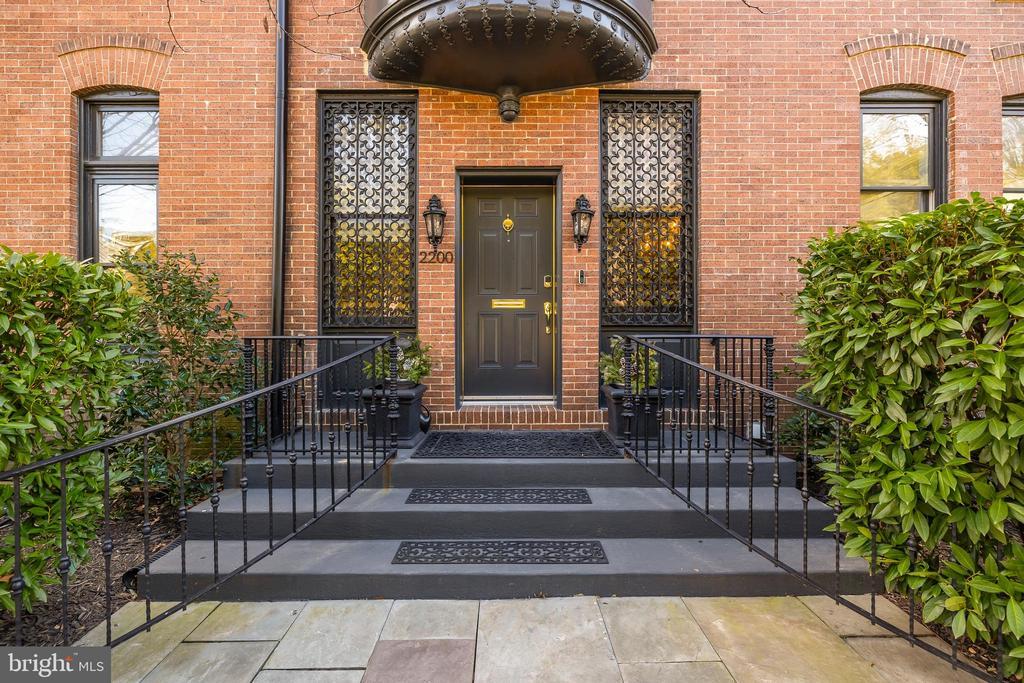 Foto principal - 2200 Decatur Pl NW