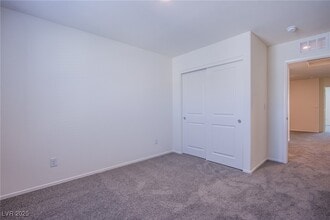 Building Photo - 4949 Fern Mesa Ave