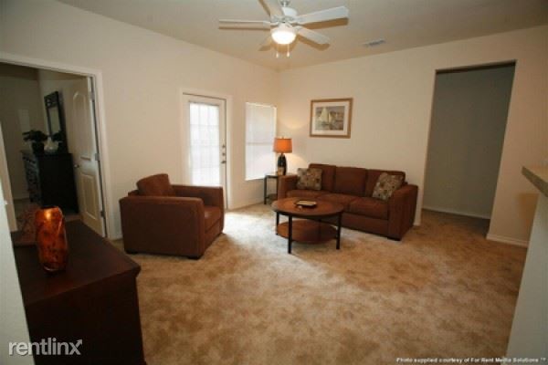 Primary Photo - 1705 Frontier Valley Dr