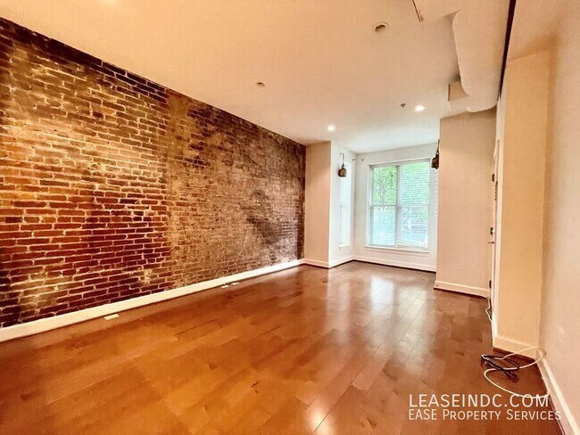 Foto del edificio - 1444 Fairmont St NW