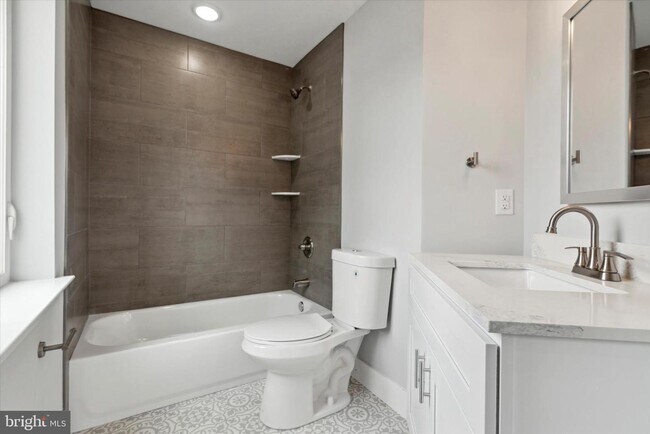 Foto del edificio - 1600 Ridge Ave