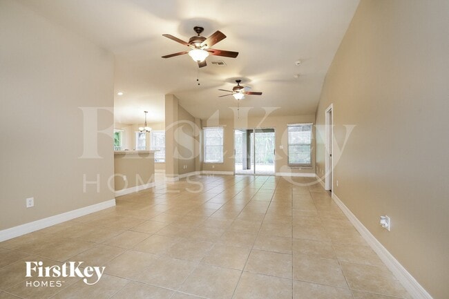 Building Photo - 419 Conlee St