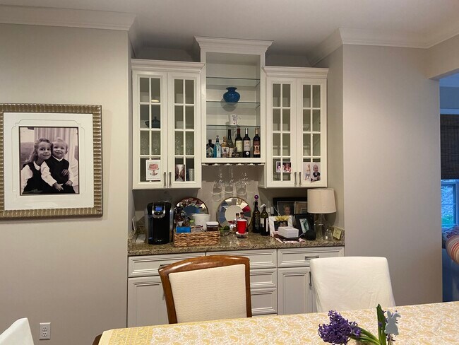 Foto del edificio - 7437 Madeira Pines Dr