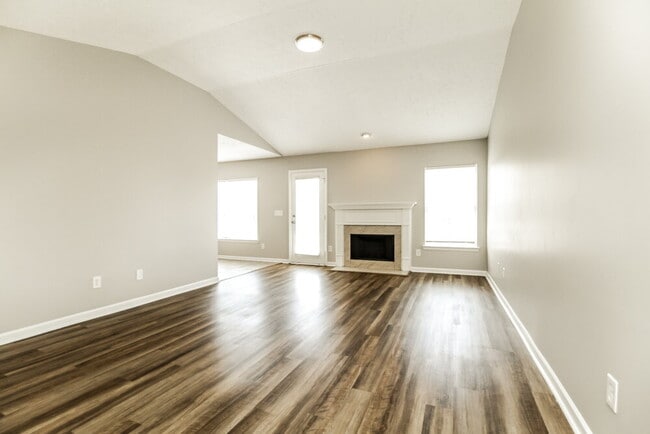 Building Photo - 168 Howard Woody Dr