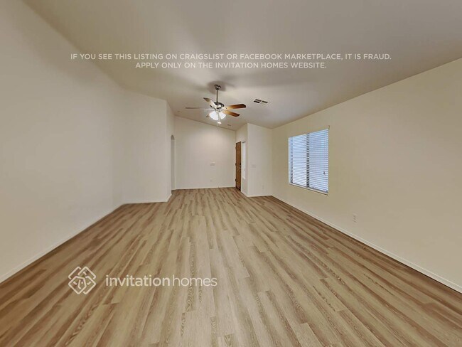 Foto del edificio - 42148 W Cheyenne Dr