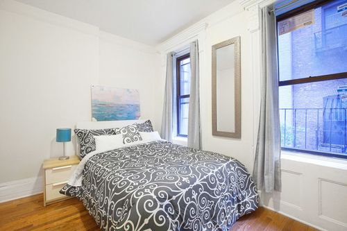 Building Photo - 34 Saint Marks Pl