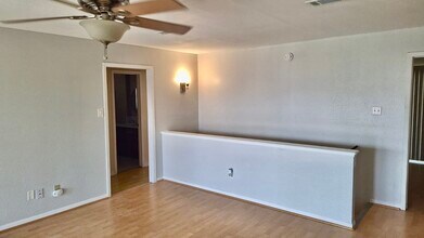 Building Photo - 19 N White Heron Dr