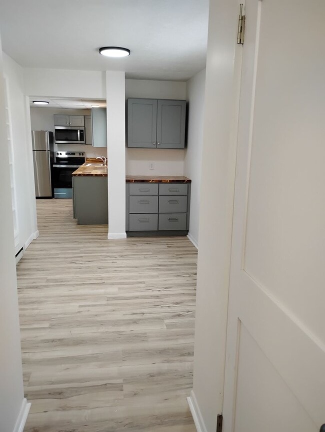 Building Photo - 150 McCauley Ave