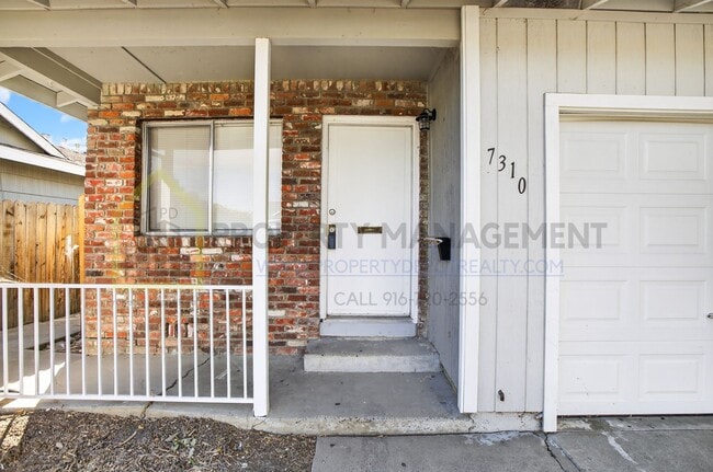Building Photo - Arleta Ct