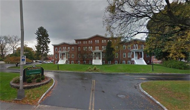 Foto del edificio - 457 Maple St