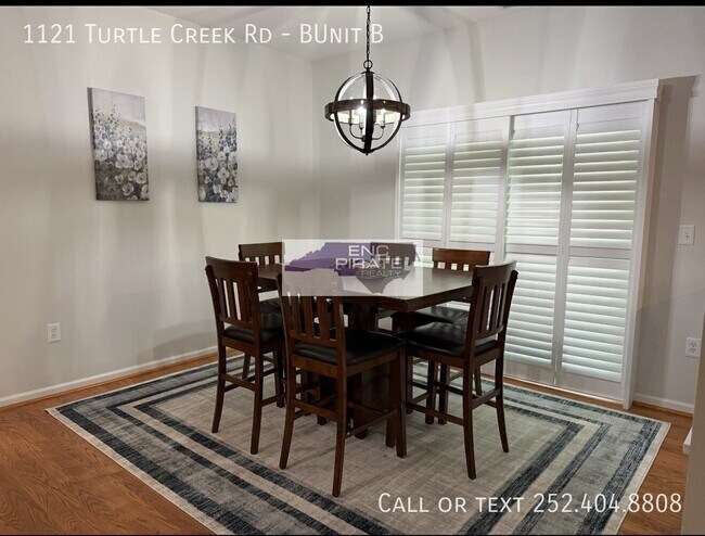 Foto del edificio - 1121 Turtle Creek Rd