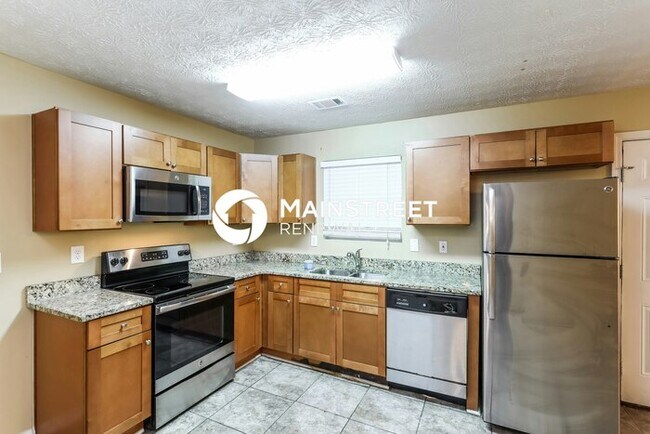 Foto del edificio - 3 Bedroom Pet-Friendly Home in Lithonia, G...