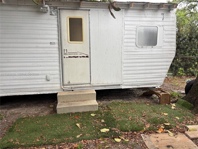 Foto del edificio - 2875 NW 167th Terrace