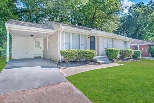 Building Photo - 2858 Catalina Dr