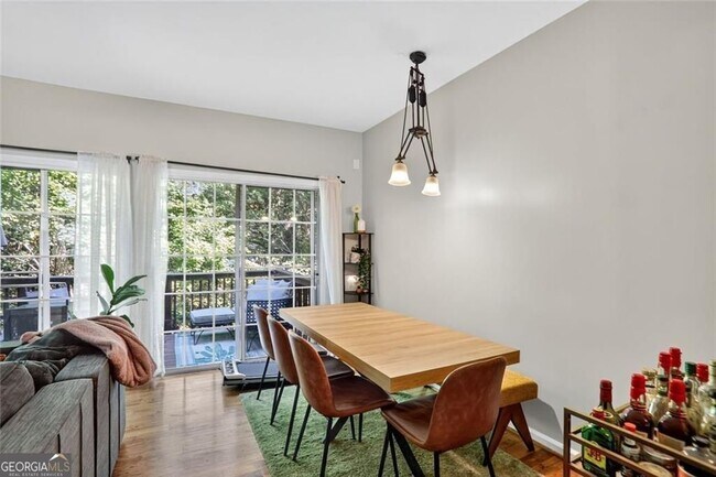 Foto del edificio - 2331 Towneheights Terrace SE