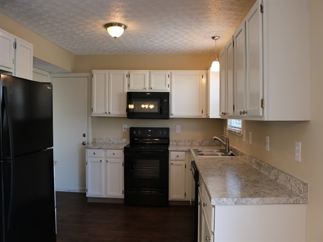 Building Photo - 1100 Lavender Ln