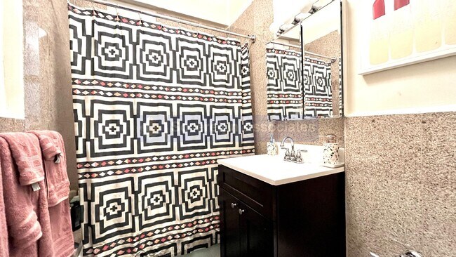 Foto del edificio - 664 W 163rd St