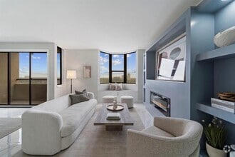 Building Photo - 651 Bering Dr
