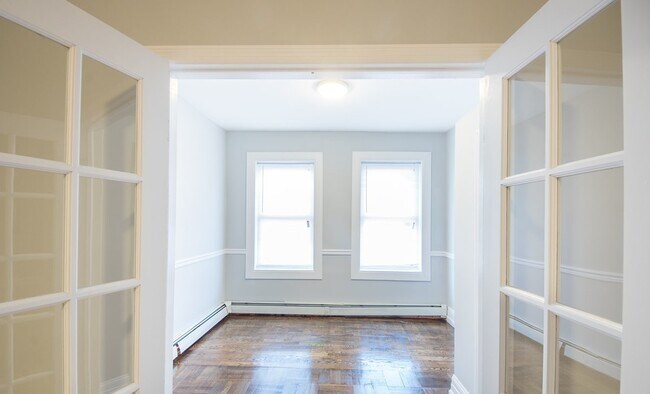 Building Photo - 376 Park