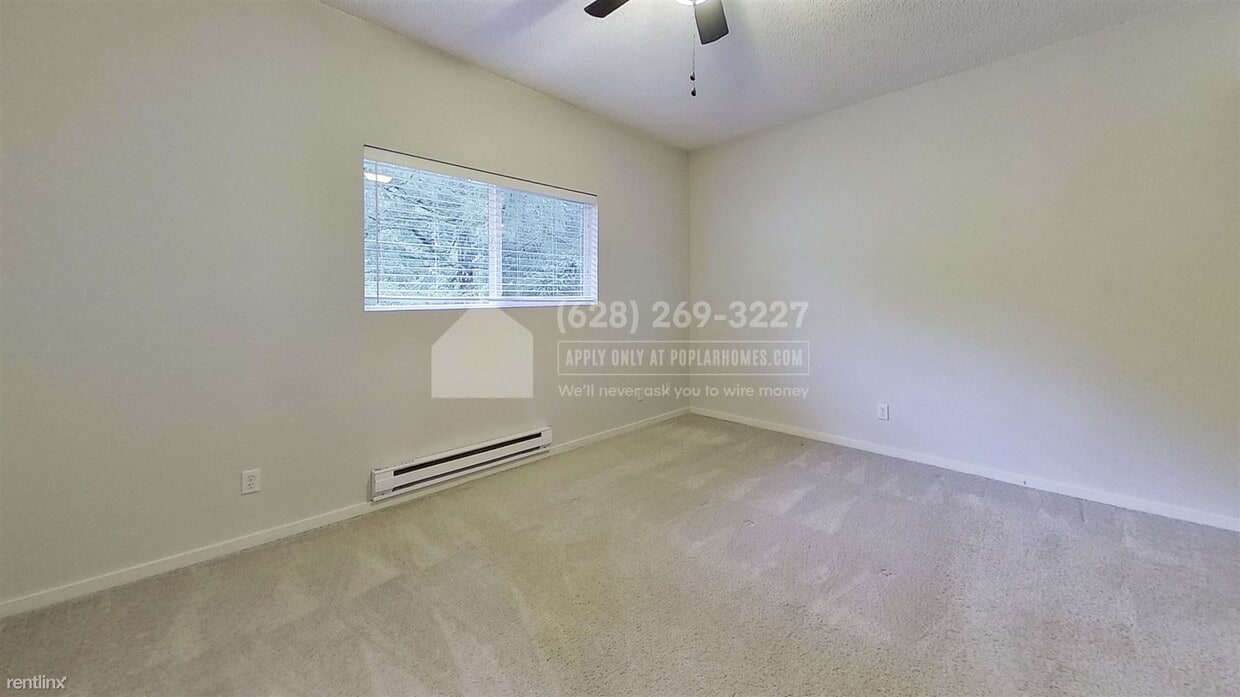 Primary Photo - 2 br, 1 bath Condo - 14517 Northeast 40th ...