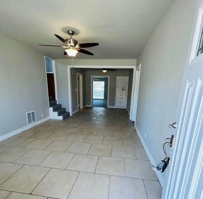 Foto del edificio - 1037 SW Binkley St