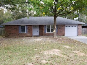 Building Photo - 237 N Forest Dr