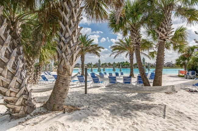 Building Photo - 13034 Rowan Grn Dr