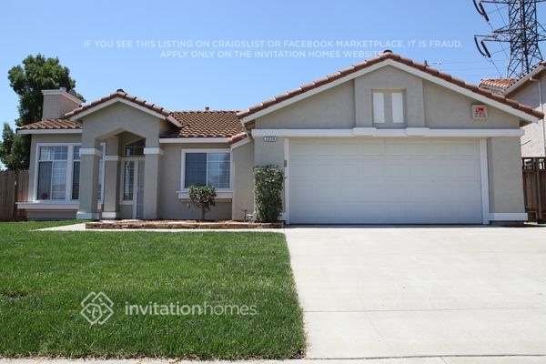 Building Photo - 2116 Viera Ave