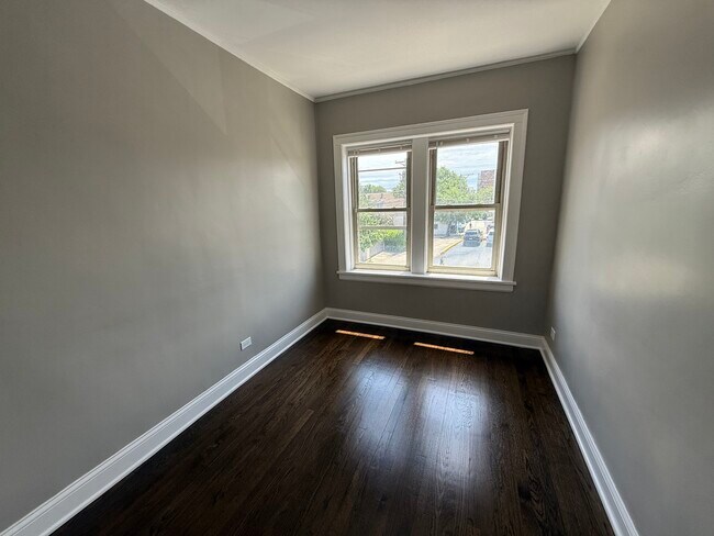 Foto del edificio - 7439 Randolph St