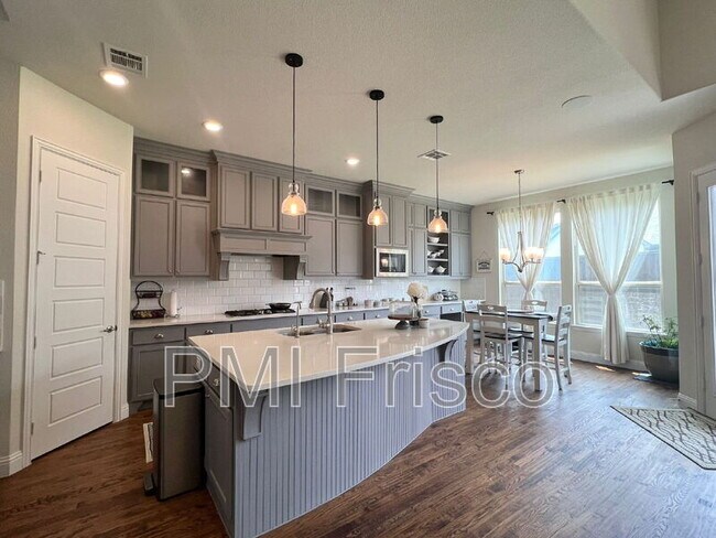 Building Photo - 10505 Wintergreen Dr
