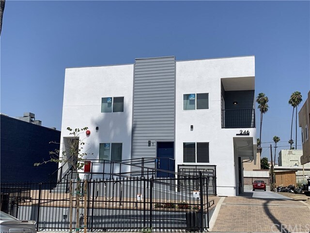 Primary Photo - 246 N Catalina St
