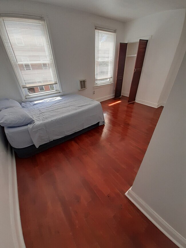 Foto del edificio - 2113 Fitzwater St