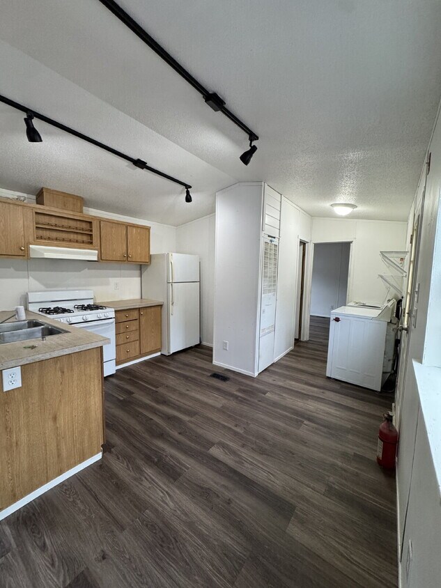 Foto del edificio - Your Naples Escape Awaits! Spacious 2 Bedroom Home Near the Lakes!!!