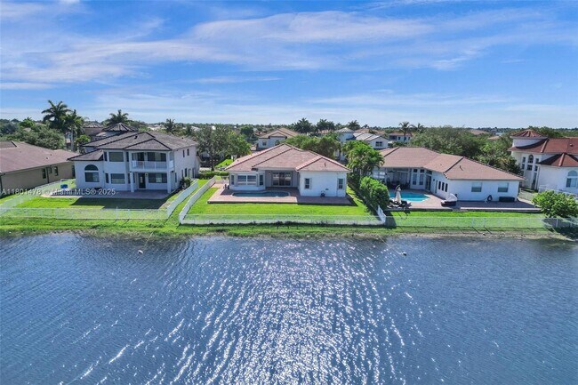 Foto del edificio - 3360 SW 195th Terrace