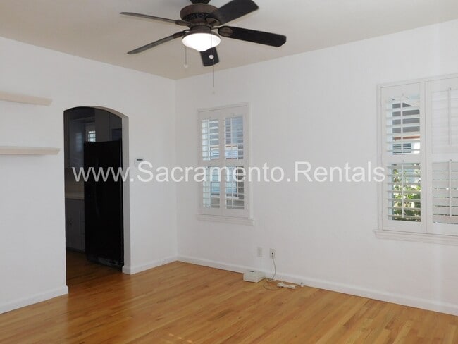 Building Photo - Charming 2bd/1ba House with Garage near UCD Med Center