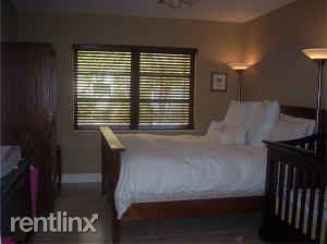 Foto del edificio - 7959 SW 104th St