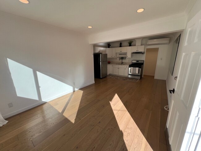 Building Photo - 4014 Higuera St