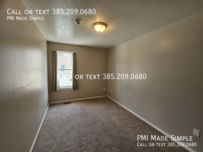 Building Photo - 81 S 220 W St