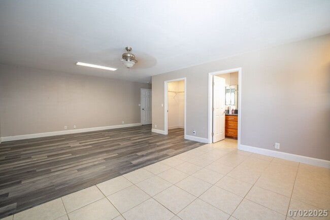 Building Photo - Attached Studio in Aiea