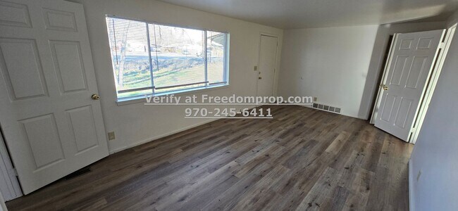 Foto del edificio - Plenty of Space 2 or 3 Bedroom 1 Bath House