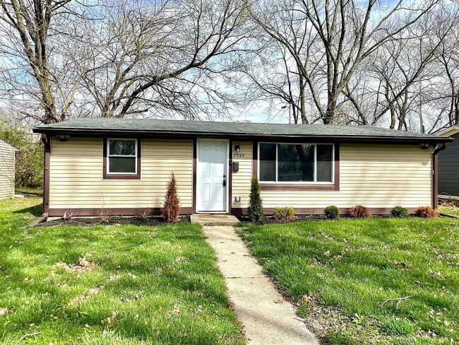 Building Photo - 2949 Wallace Ave