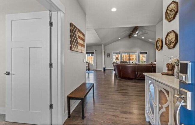 Foto del edificio - 4575 SW Antelope Ave