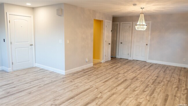 Building Photo - 42 Lawson Ave