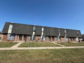 Building Photo - 971 Taylorsview Dr