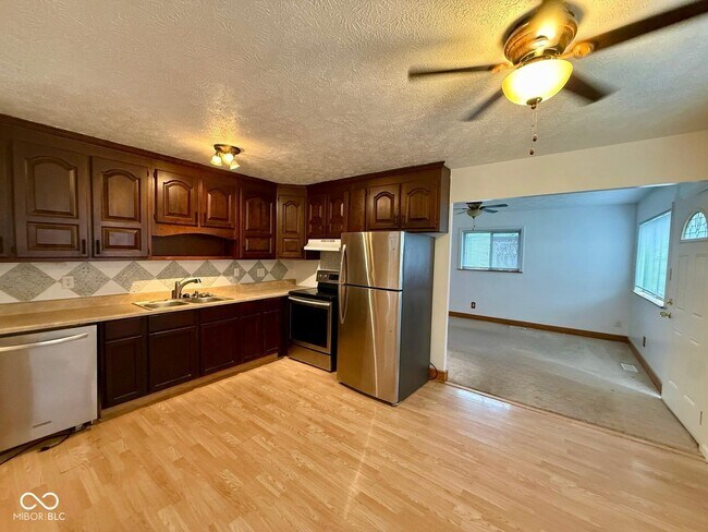 Foto del edificio - 1820 Cruft St