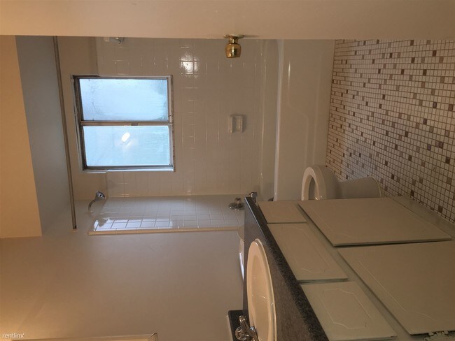 Foto del edificio - 5851 Althea St