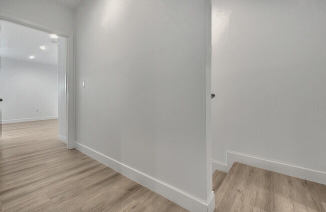 Foto del edificio - 5850 Vineland Ave