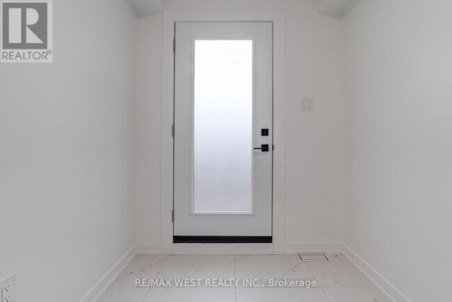 Photo du bâtiment - 152 Clarence St