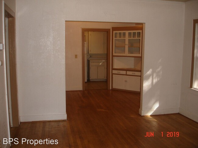 3 br, 1 bath House - 1032 West 2nd Street photo'