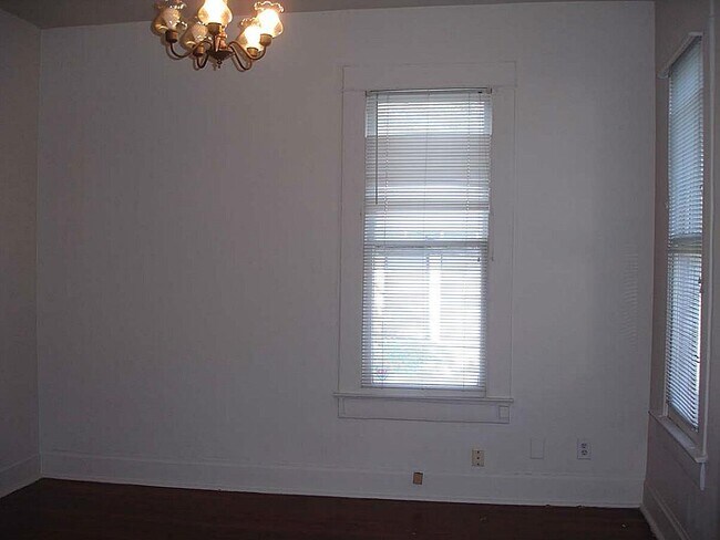 Foto del edificio - 315 W 21st St